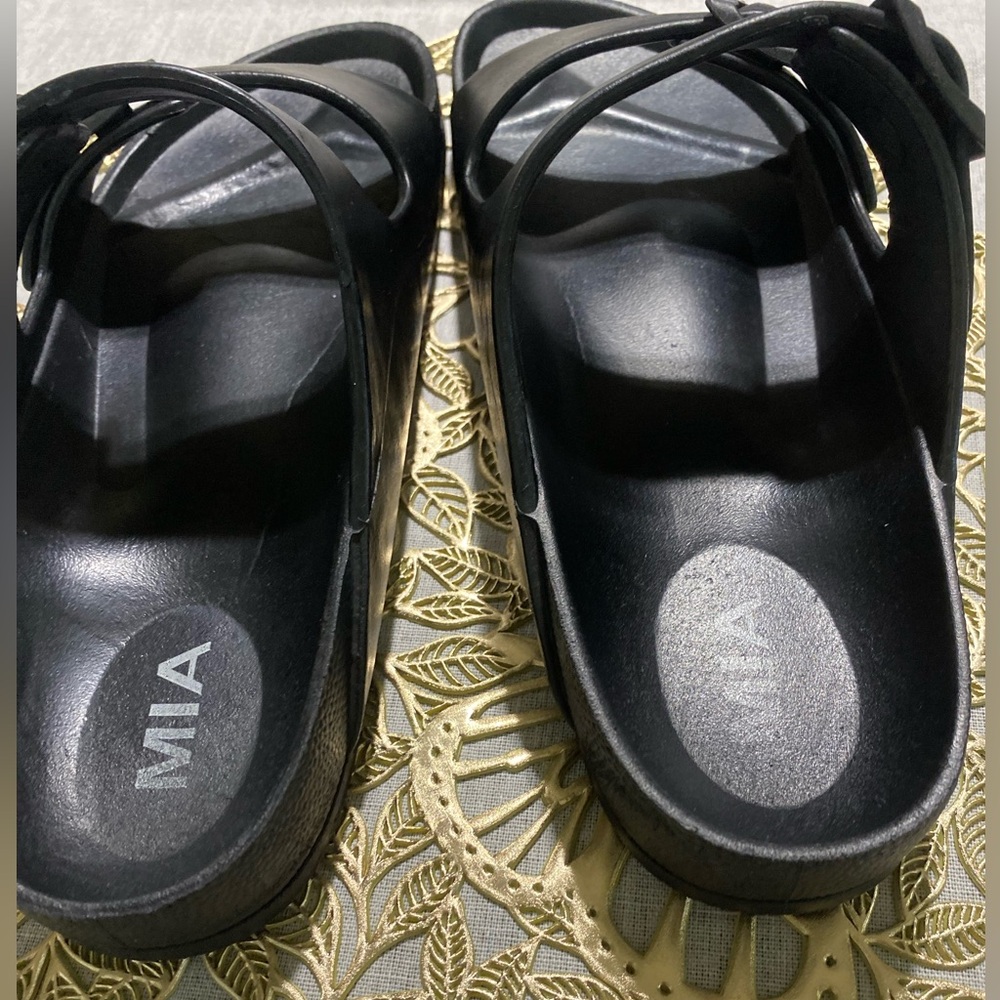 🔥🔥🔥MIA Black Open Toed Arch Support Waterproof Buckled Sandals - Picture 6 of 6